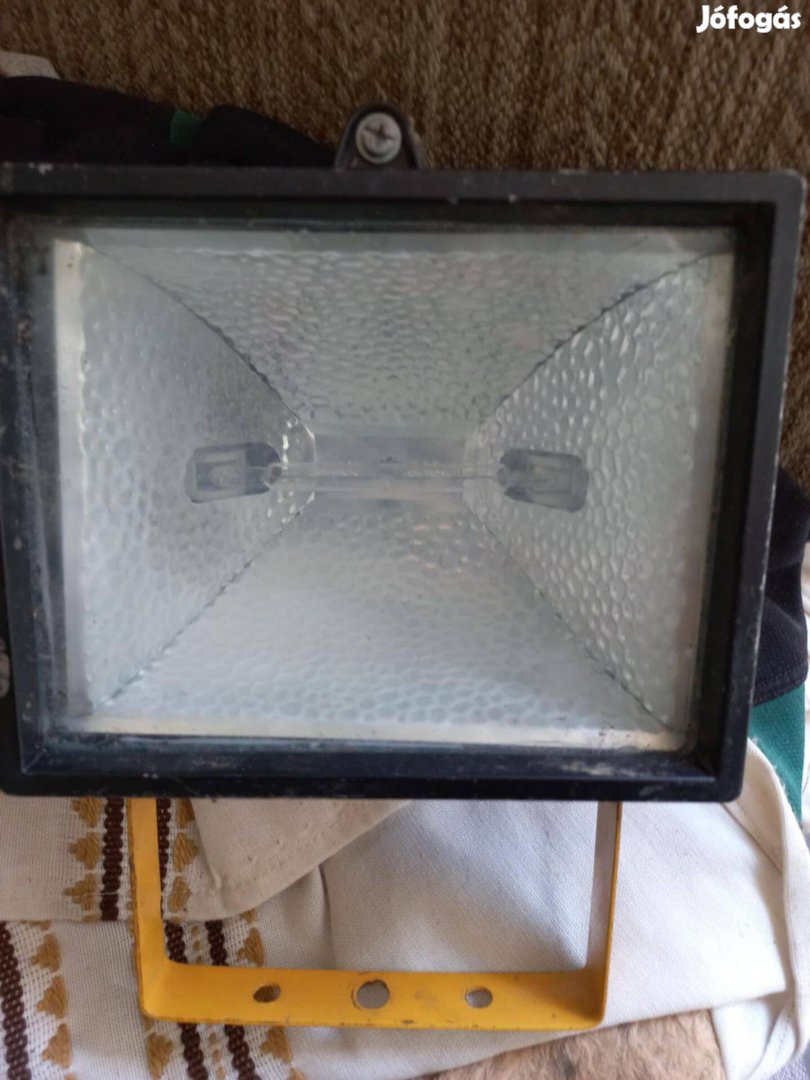 Eladó Nagy 500 W os fém Reflektor