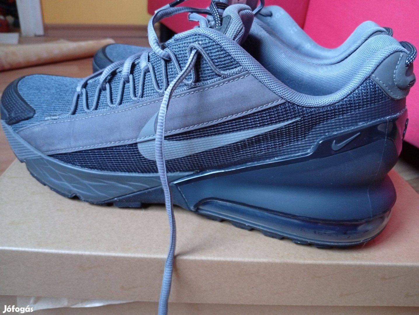 Eladó Nike Air Max Pulse 45.5