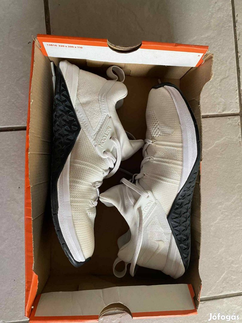 Eladó Nike Air cipő Fekete/Fehér Hibátlan állapot!