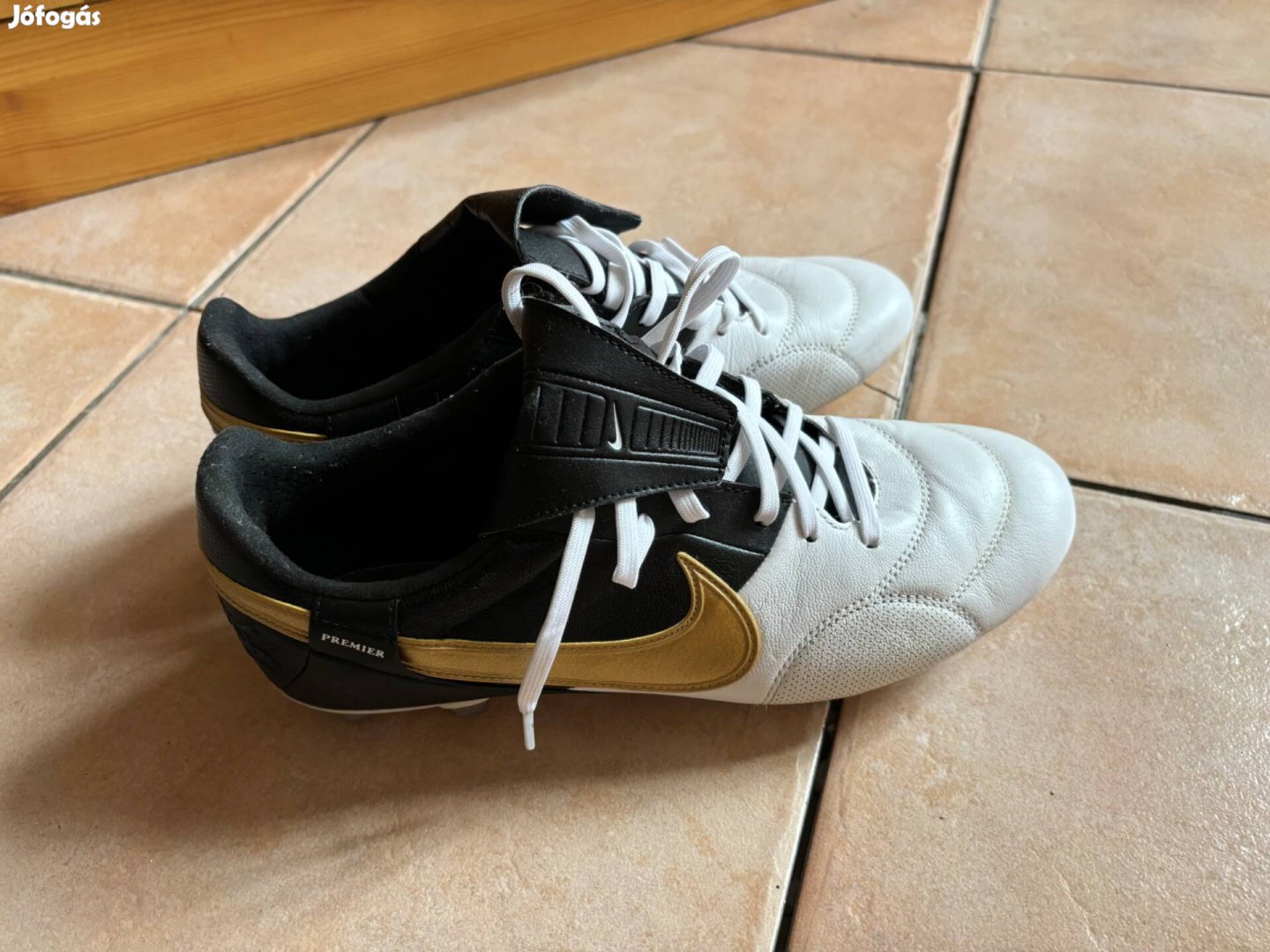 Eladó Nike Premier III FG