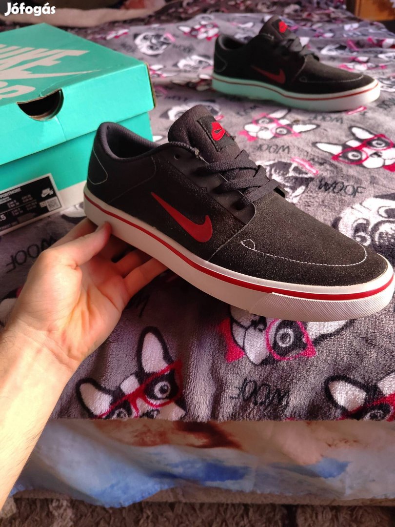 Eladó Nike SB cipő