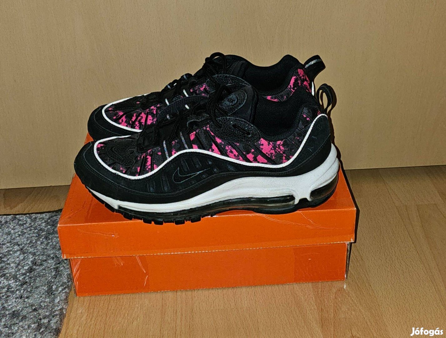 Eladó Nike W Air Max 98 Premium cipő