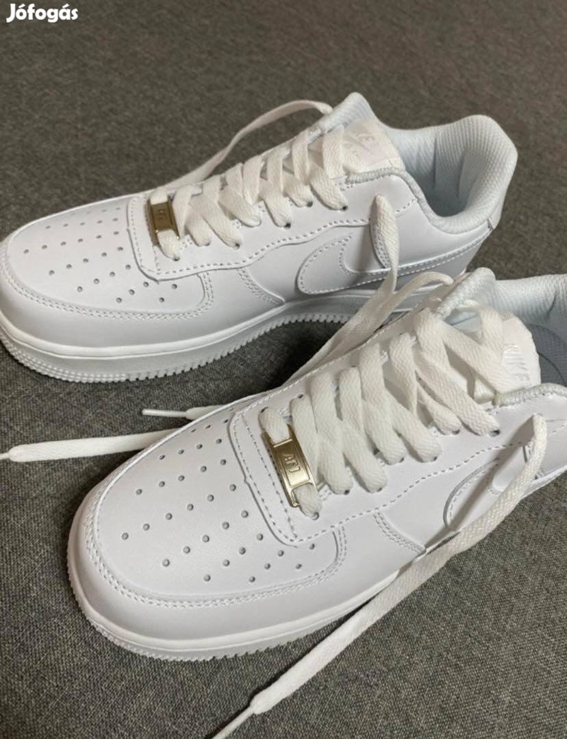 Eladó Nike air force 1 cipő