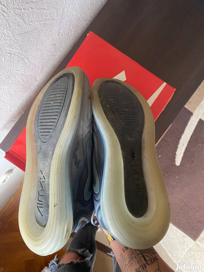 Eladó Nike air max 720