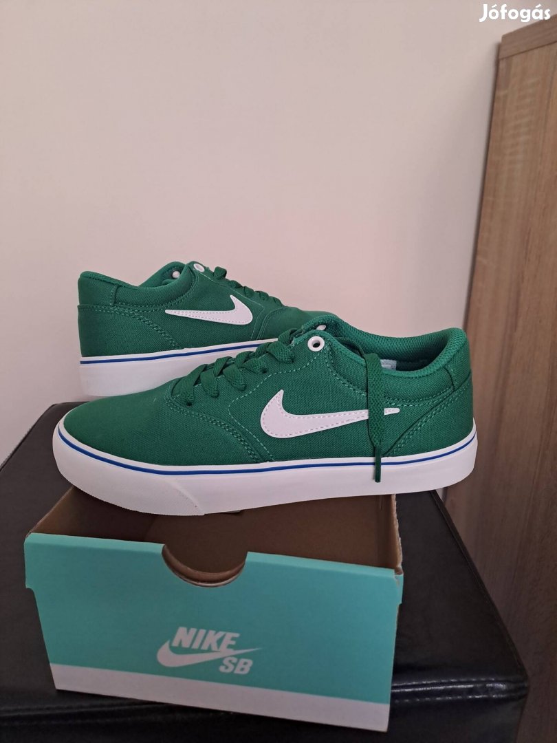Eladó Nike cipő.  Méret 37,5