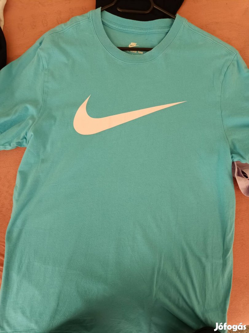 Eladó Nike és Jack & Jones póló 