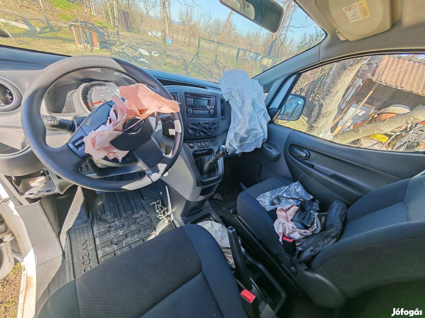 Eladó Nissan NV200 - Hiányos-