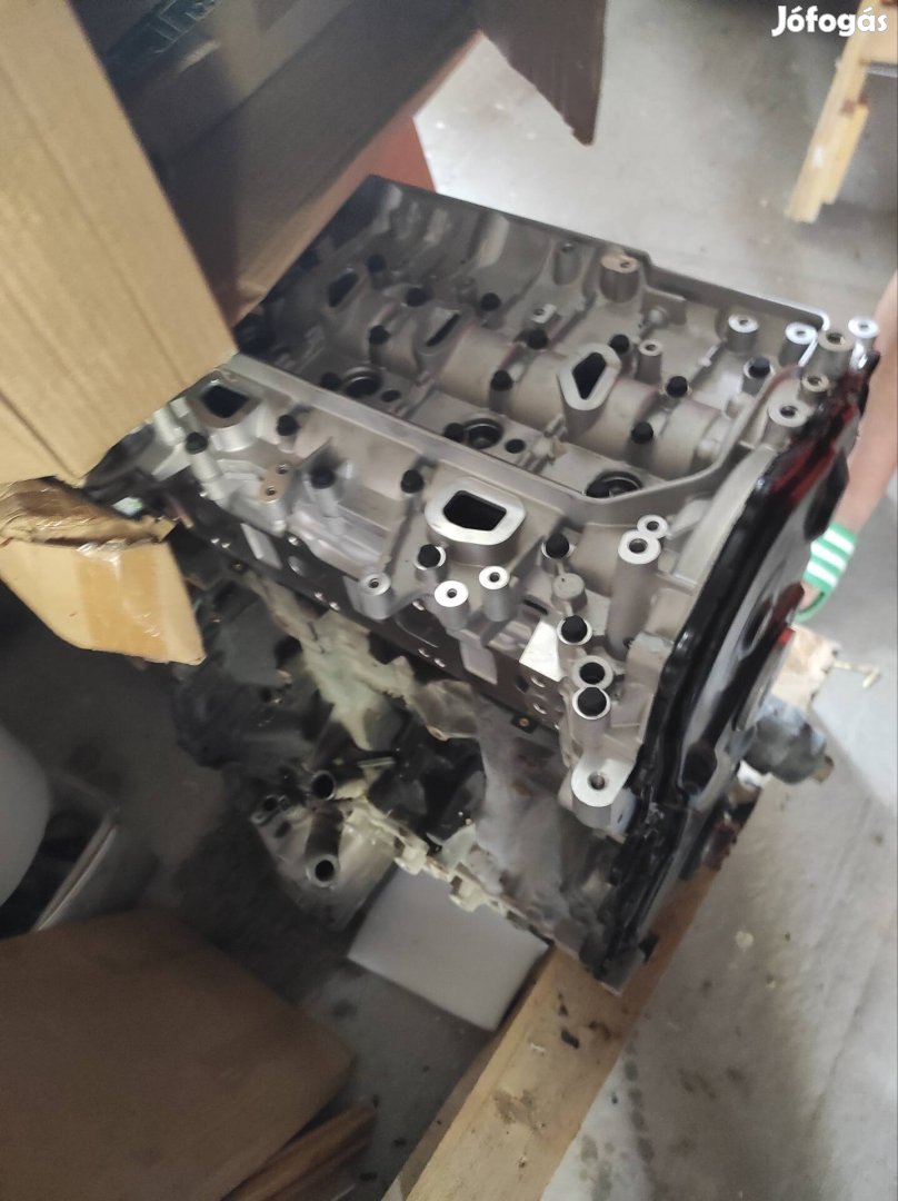 Eladó Nissan Navar felújított motor blokk!