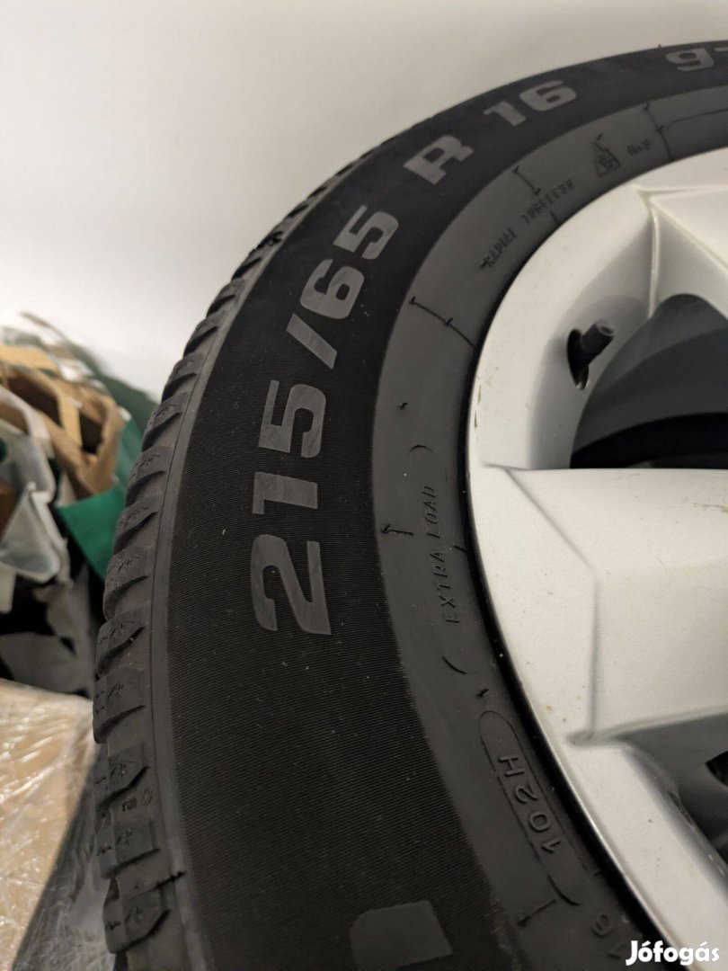 Eladó Nissan Qashqai 16" gyári alufelni