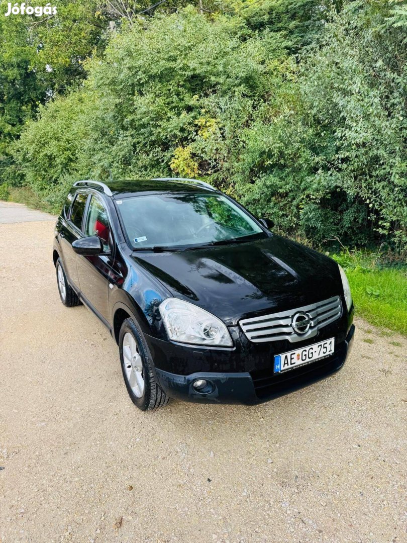 Eladó Nissan Qashqai +2 7 személyes családi autó