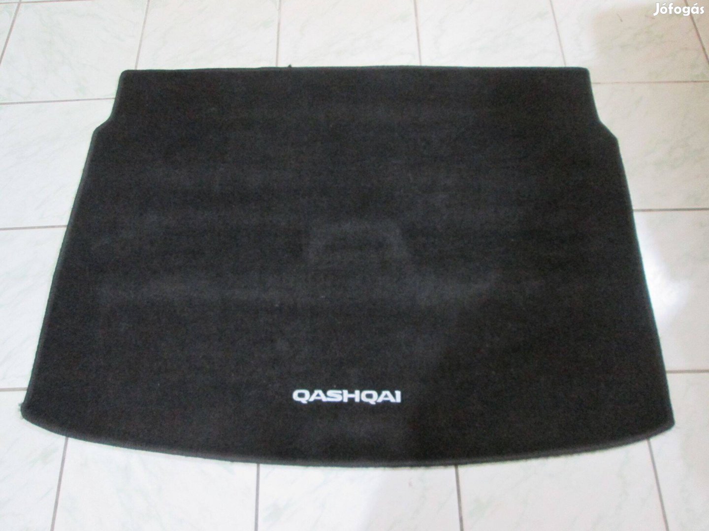 Eladó Nissan Qashqai gyári csomagtér szövet