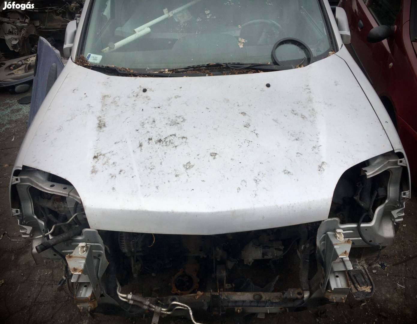 Eladó Nissan X-trail T30 . motorháztető, géptető. Bpposta