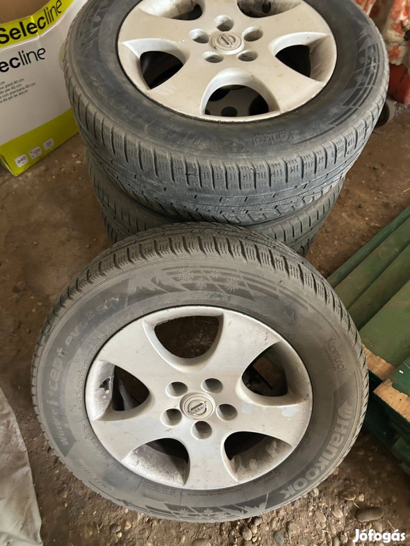 Eladó Nissan alufelni