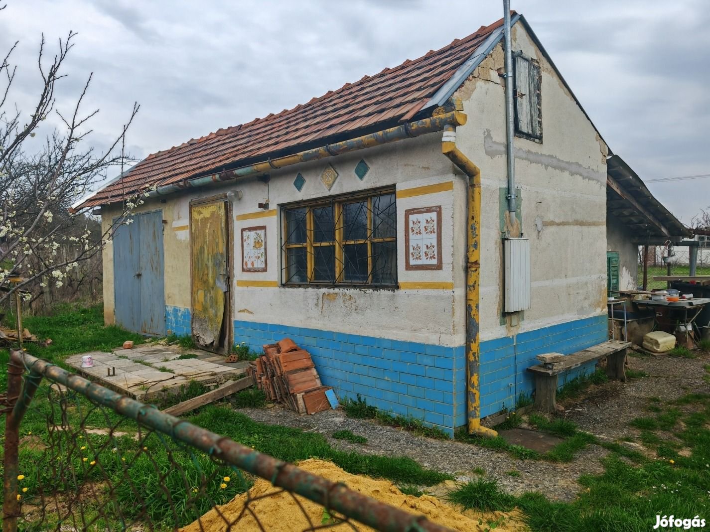 Eladó Nyaraló, Pécs 2.390.000 Ft