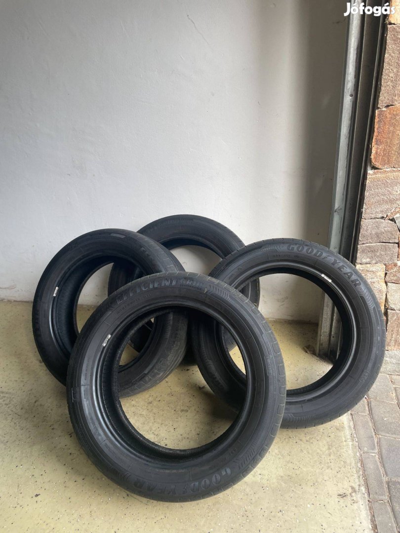 Eladó Nyári Gumiszett Goodyear új 205/55 R17