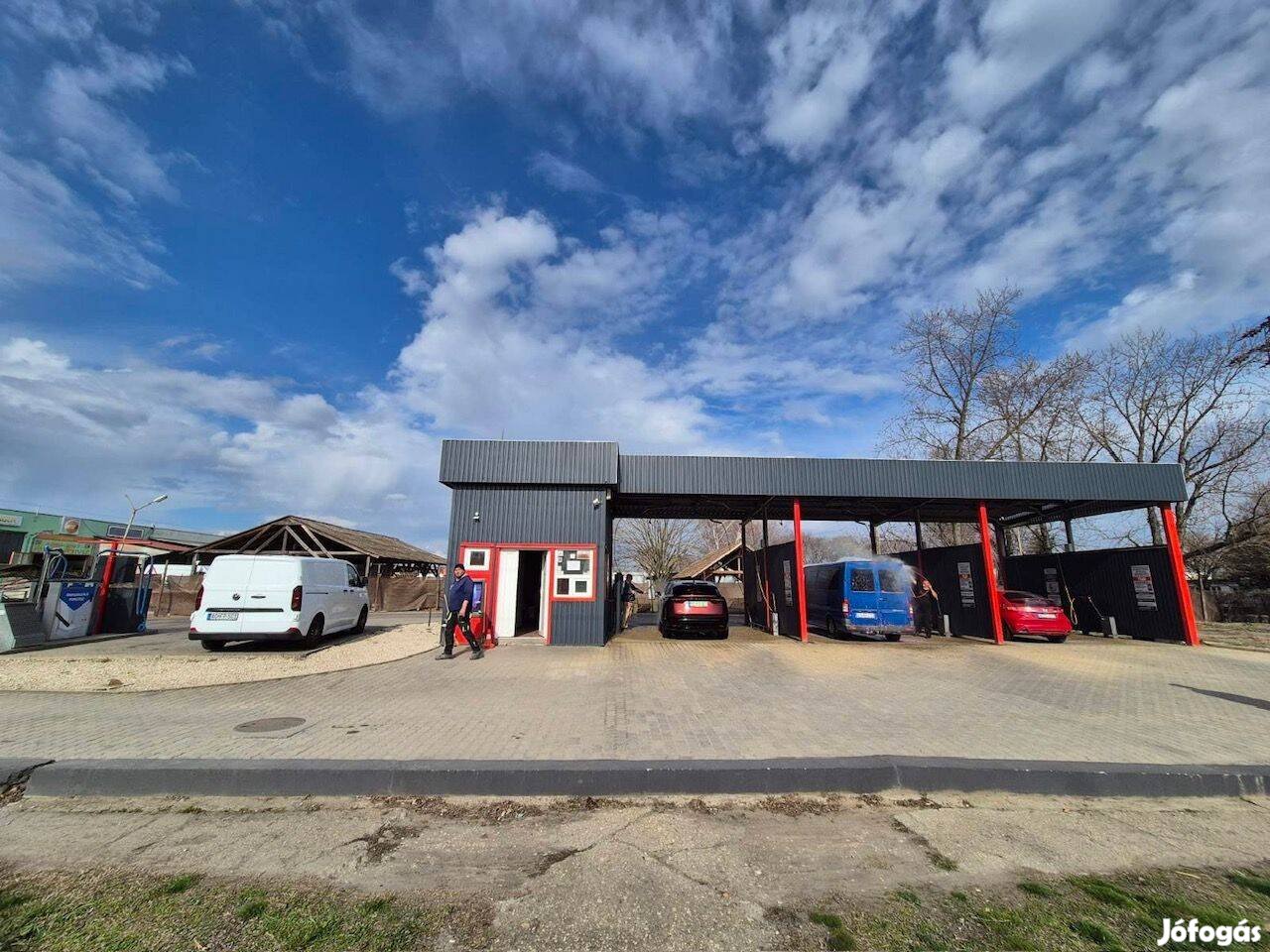 Eladó Önkiszolgáló Autómosó