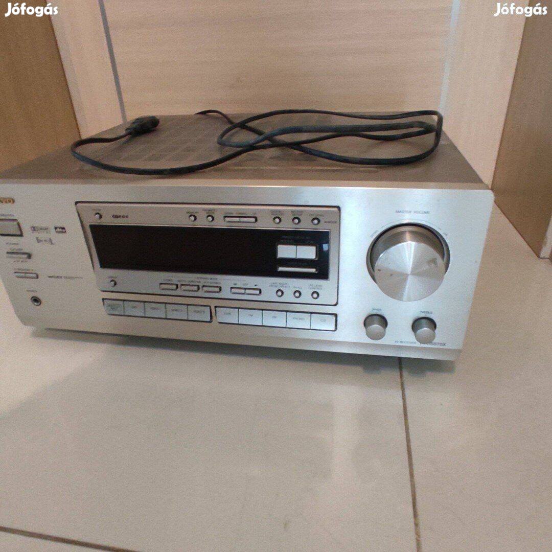 Eladó Onkyo (TX-DS575X) erősítő, ezüst színben