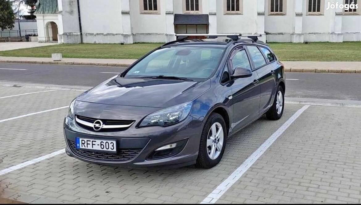 Eladó Opel Astra J Sports Tourer