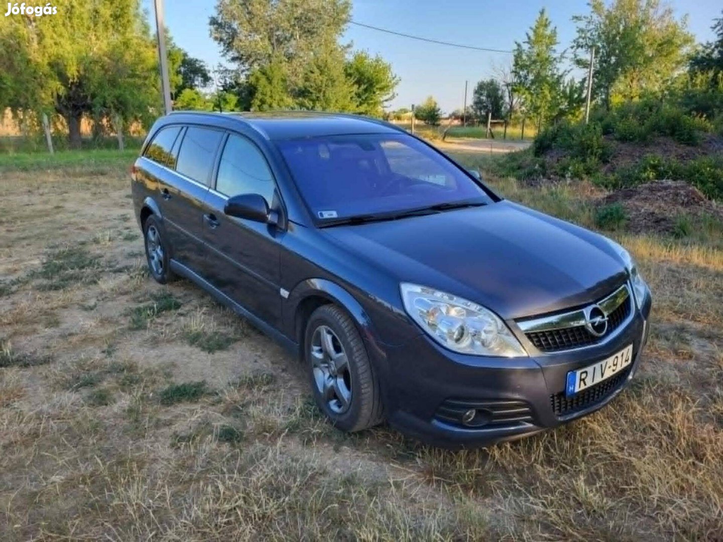 Eladó Opel Vectra - kevés kilóméterrel, kitűnő állapotban