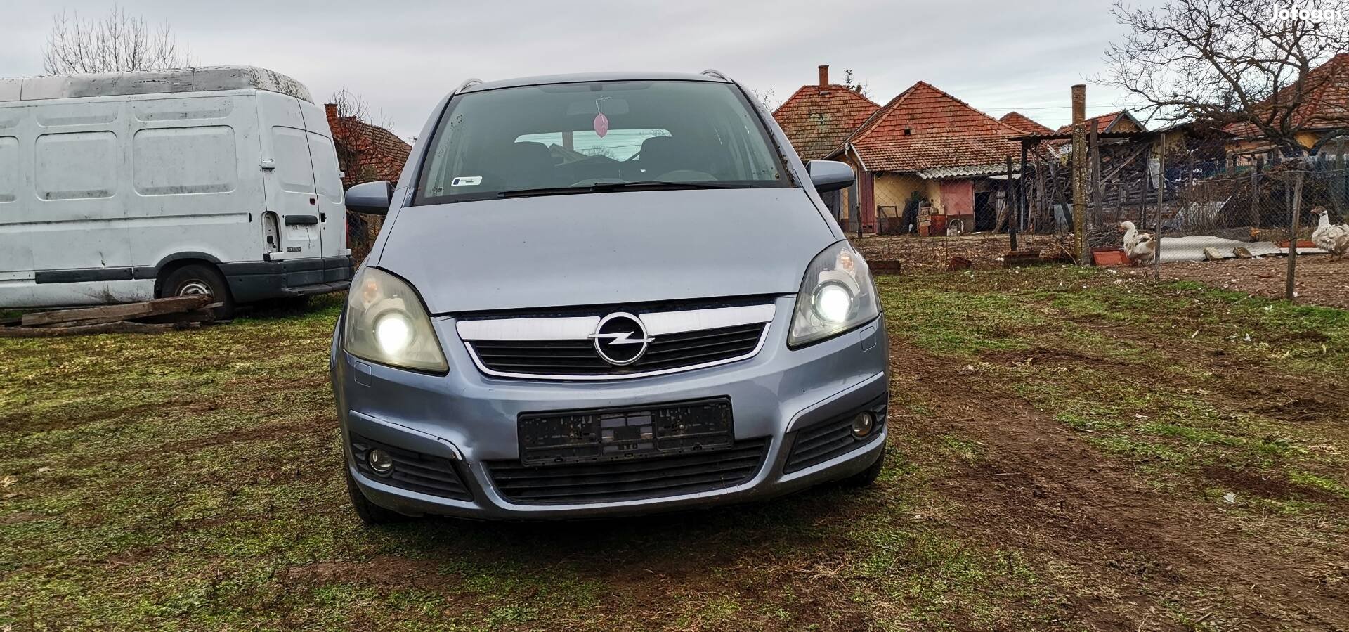 Eladó Opel Zafira alkatrésznek