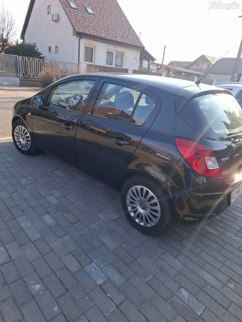 Eladó Opel corsa D 1,2 benzin klímás! 