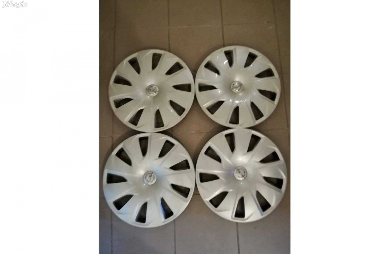 Eladó Opel gyári 16"  dísztárcsa 16 coll méret szettben/4db