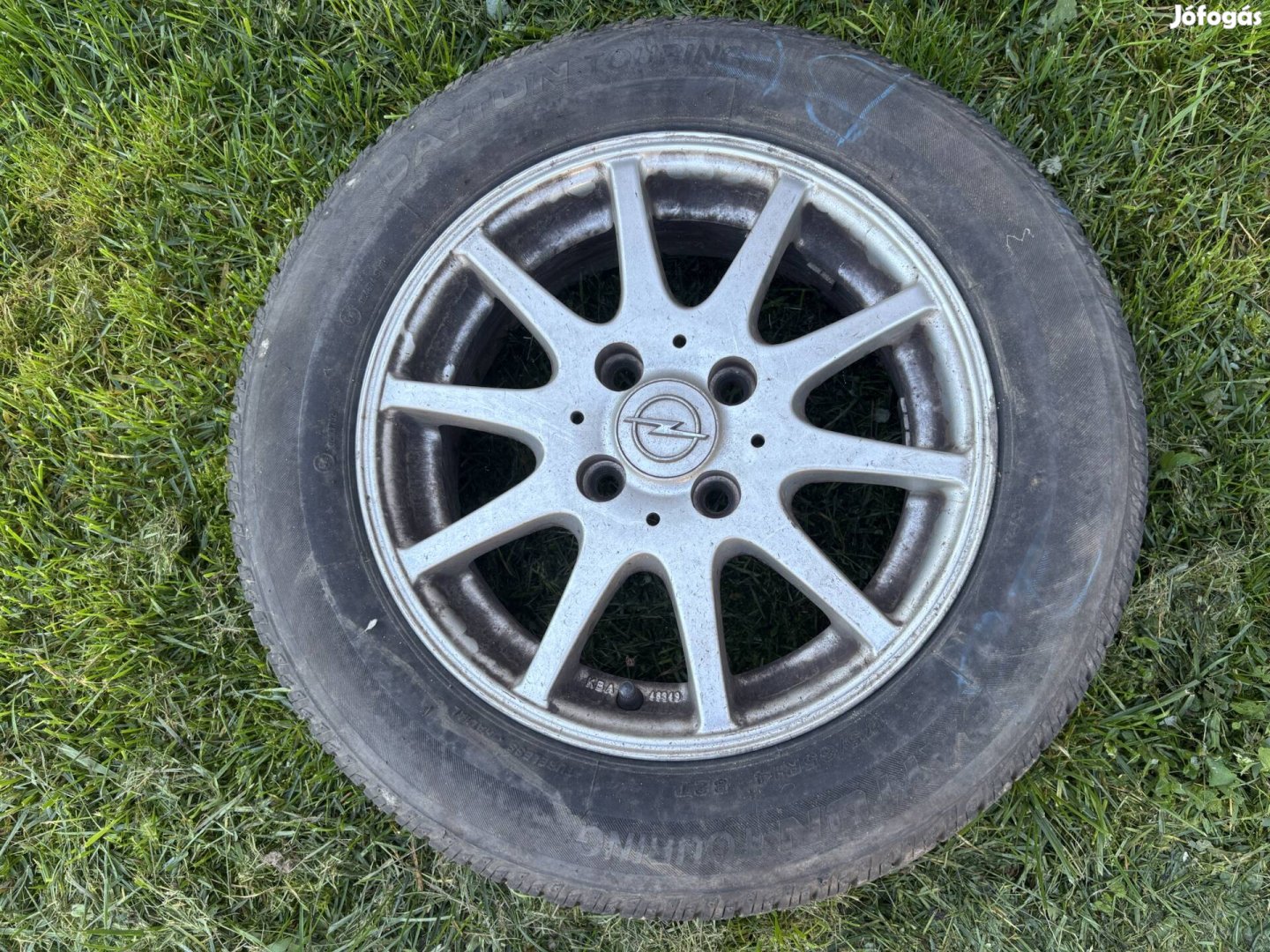 Eladó Opel gyári alufelni garnitúra nyári gumikkal