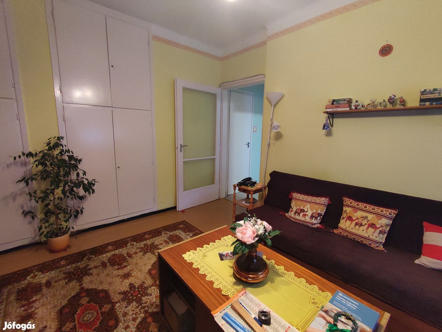 Eladó Oroszlányban egy 2 szobás tégla lakás!