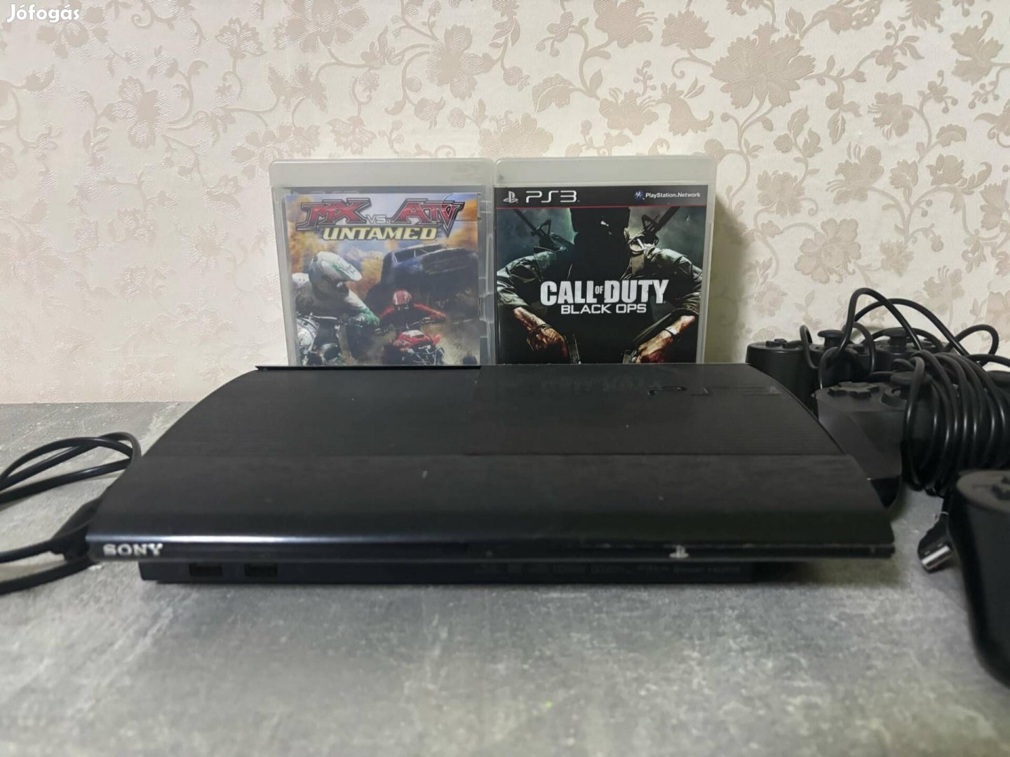 Eladó PS3 super slim 