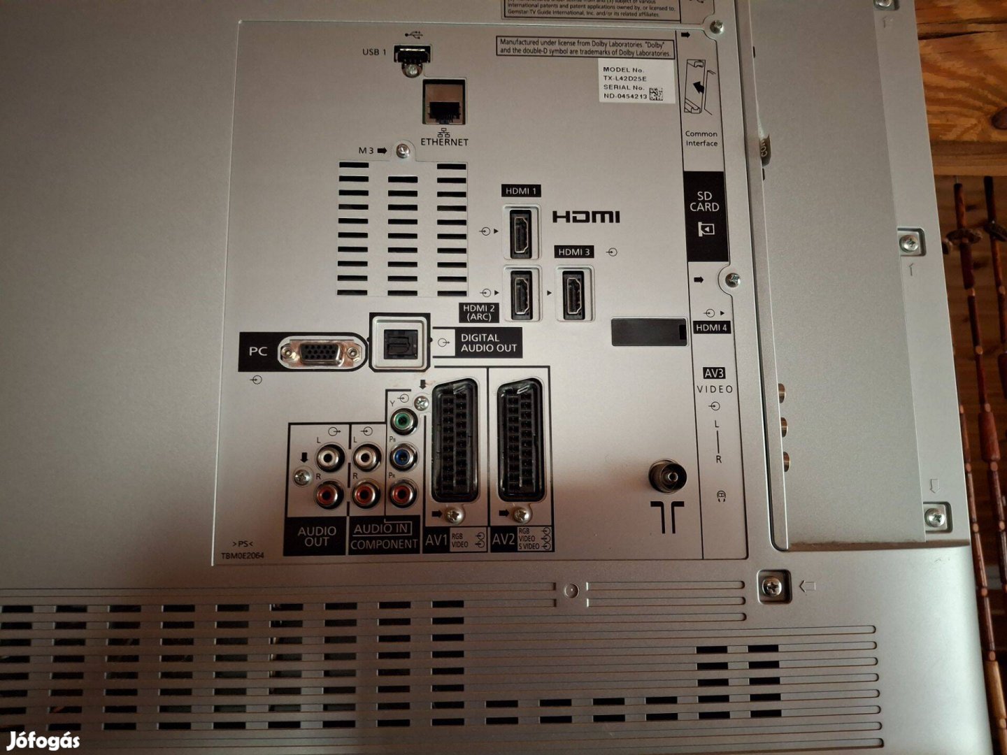 Eladó Panasonic TXL42D25E Lcd televizió