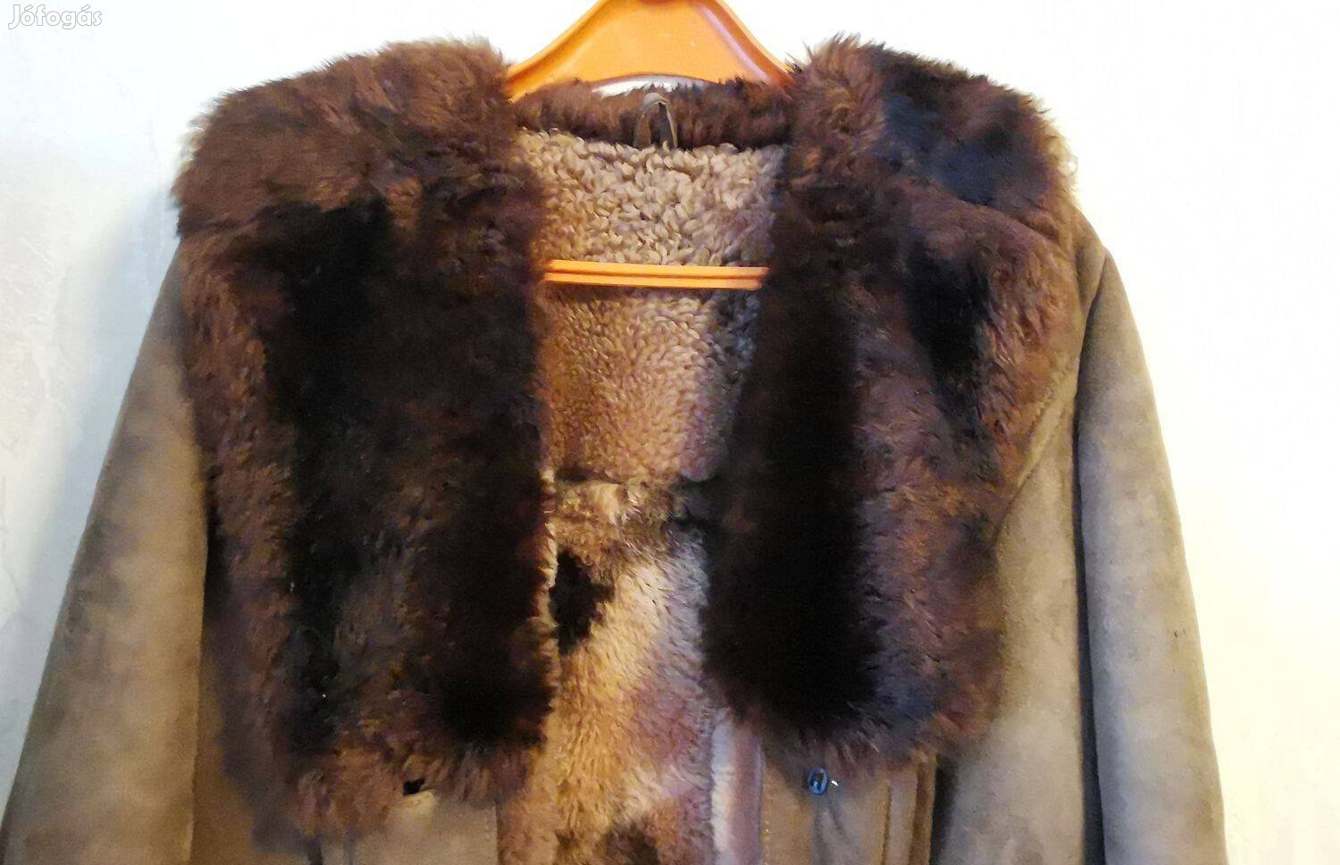 Eladó Pannónia irhabunda