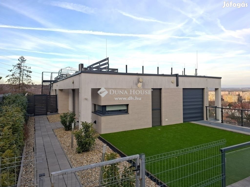 Eladó Penthouse lakás Rókahegyen - 3 terasszal, Budapest 3. ker.