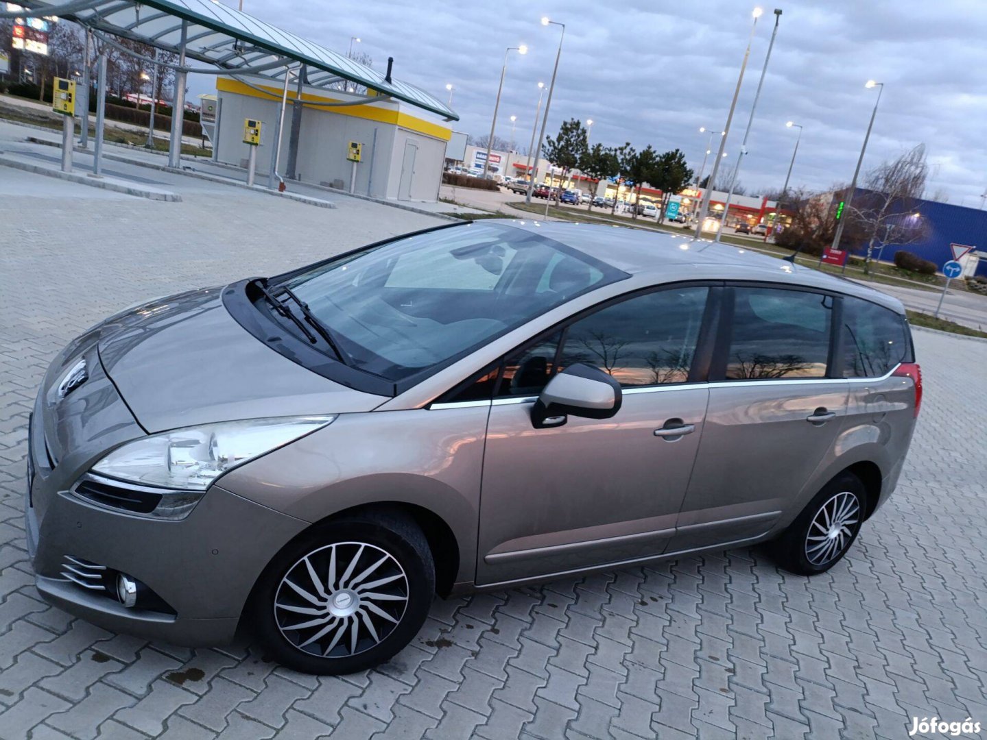 Eladó Peugeot 1.6 Hdi. autó, családunk kedvence