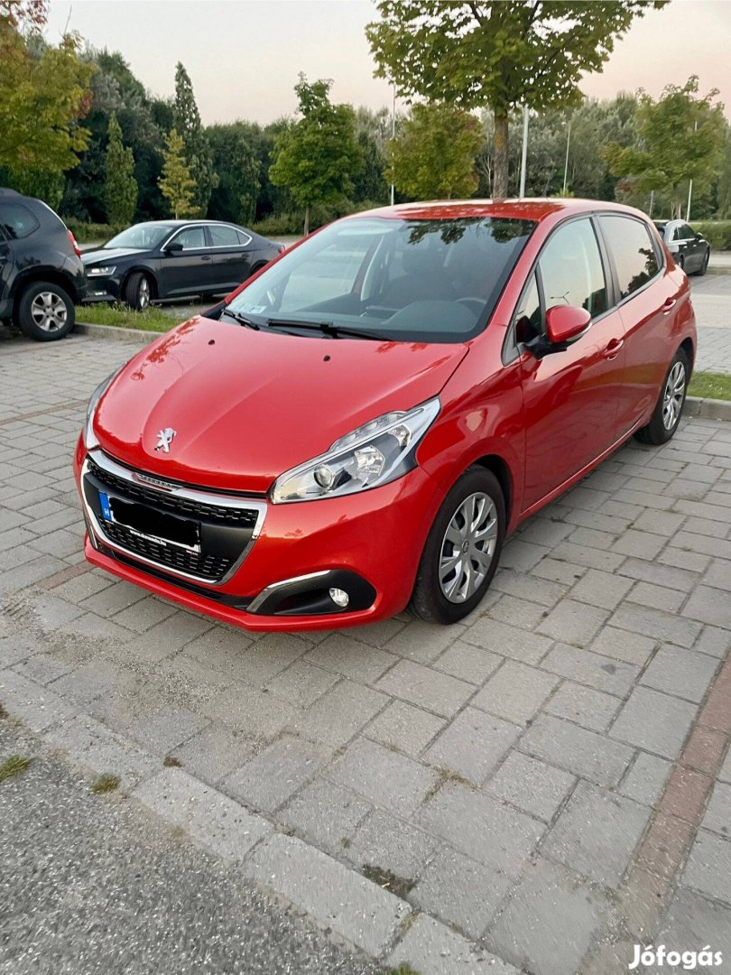 Eladó Peugeot 208 kevés km-rel, kifogástalan állapotban!