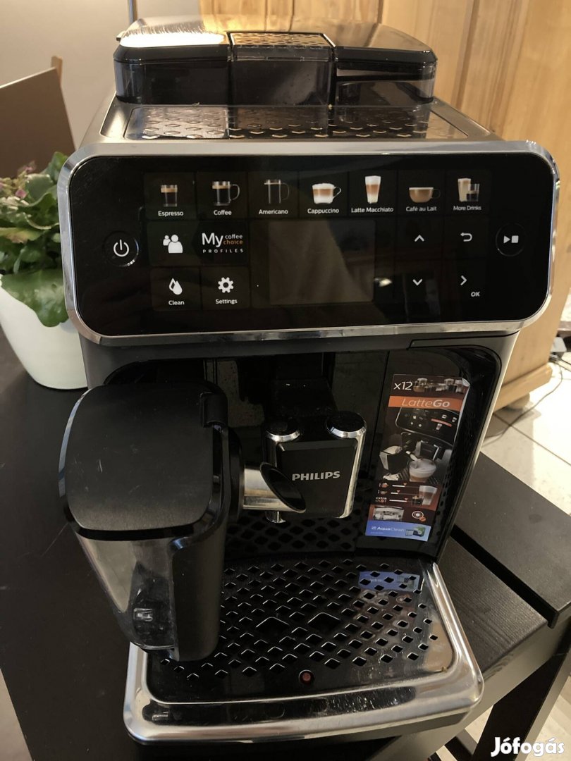 Eladó Philips Latte go Automata kávéfőzőgép
