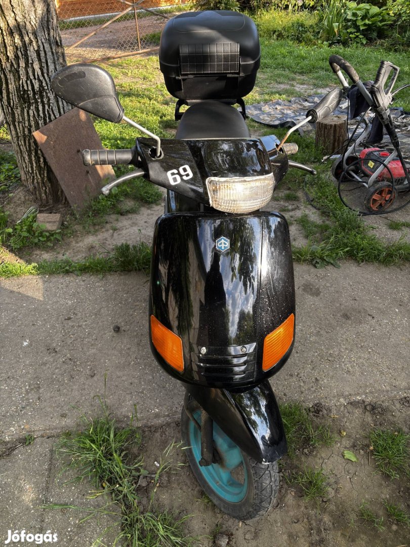 Eladó Piaggio Zip&Zip robogó Dunaújvárosban!