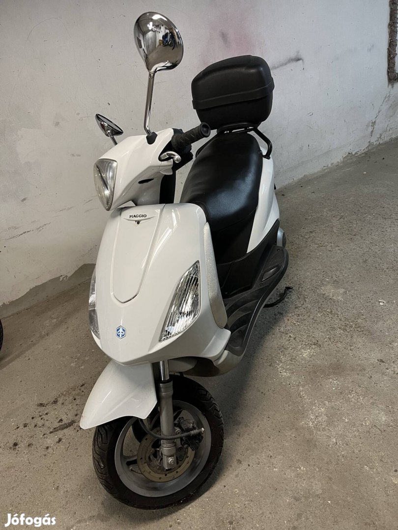Eladó Piaggo Fly 125 robogó 