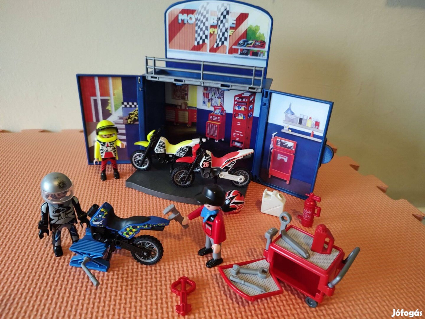 Eladó Playmobil Motor Szerelő Műhely 2 Motorral,