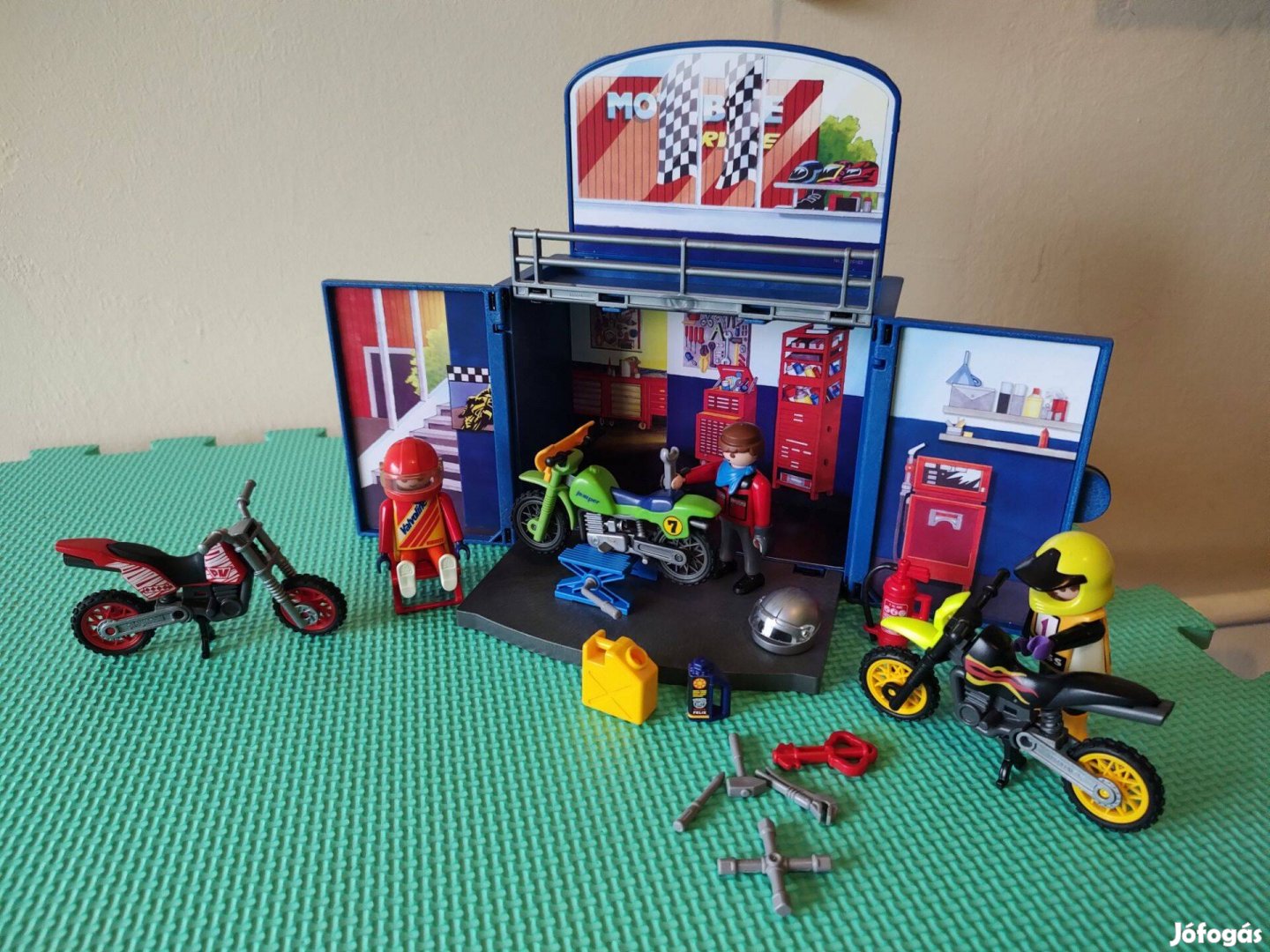 Eladó Playmobil Motor Szerelő Műhely 3 Motorral !