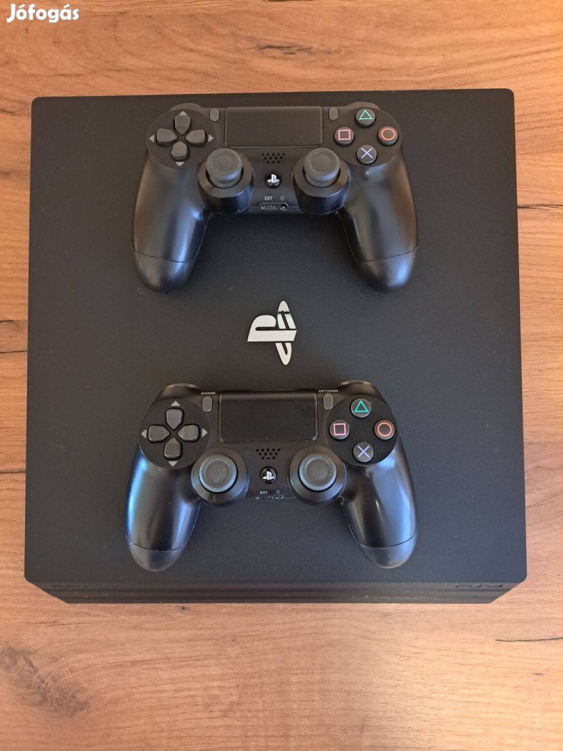 Eladó Playstation 4 Pro jó állapotban,tartozékokkal + játékokkal