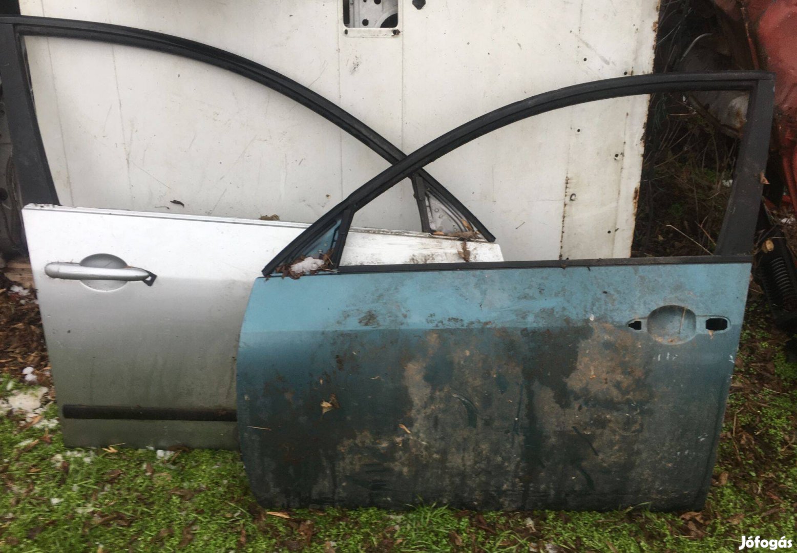 Eladó Primera P12 Nyers ajtók. Bp-en