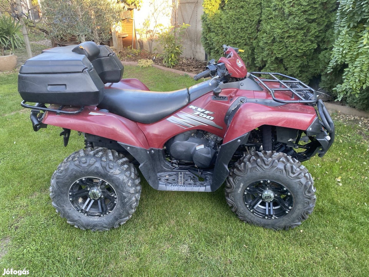 Eladó Quad,terepjáró