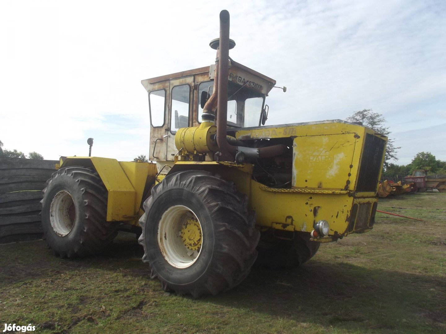 Eladó Rába Steiger 360 cummins motorral ( igény esetén munkaeszközeive