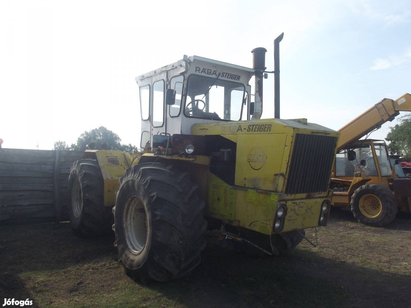 Eladó Rába Steiger traktor akár munkaeszközeivel is