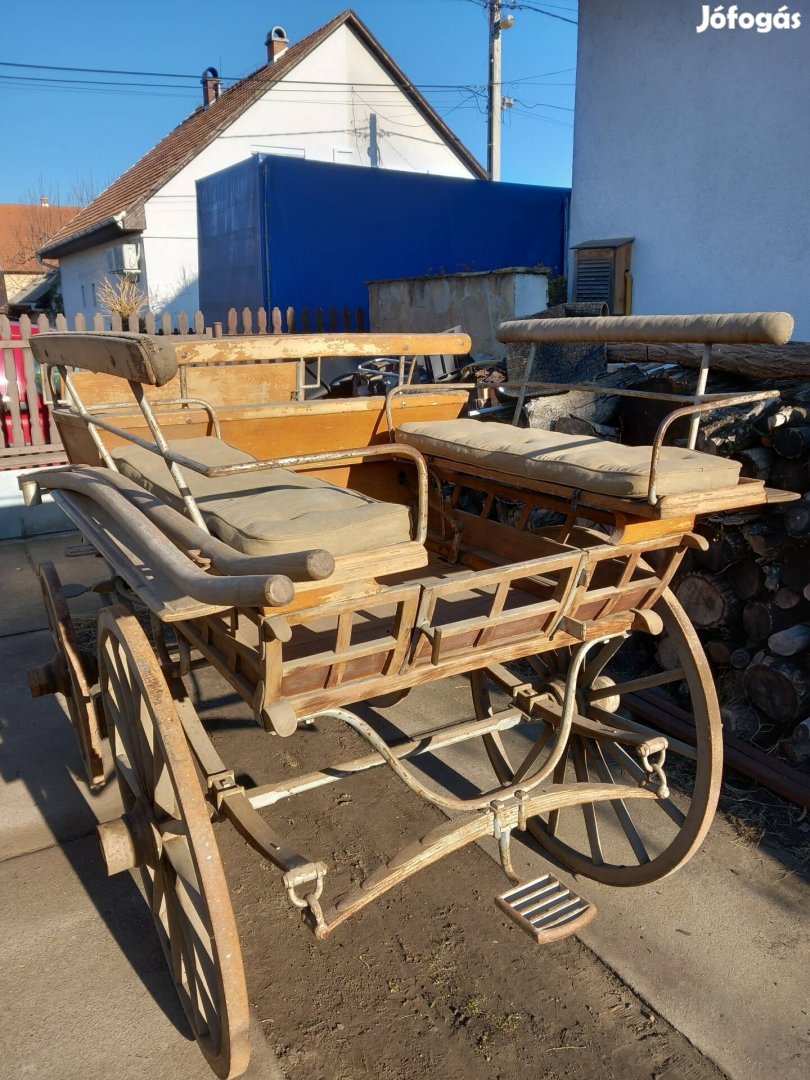 Eladó Régi hintó!