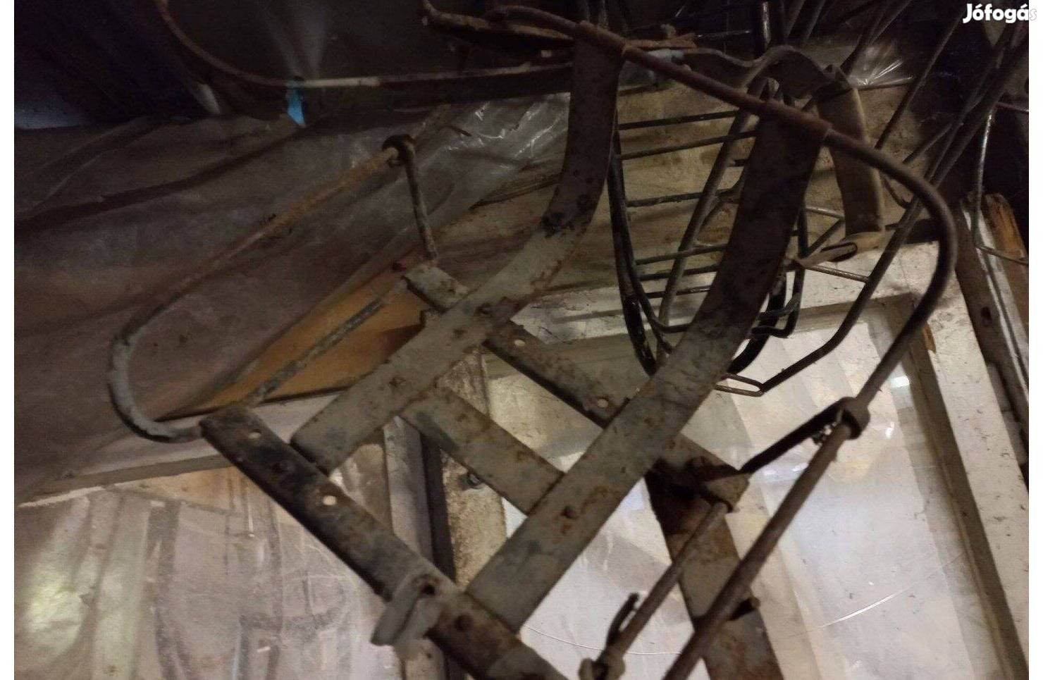 Eladó Régi kerékpár gyerek ülés