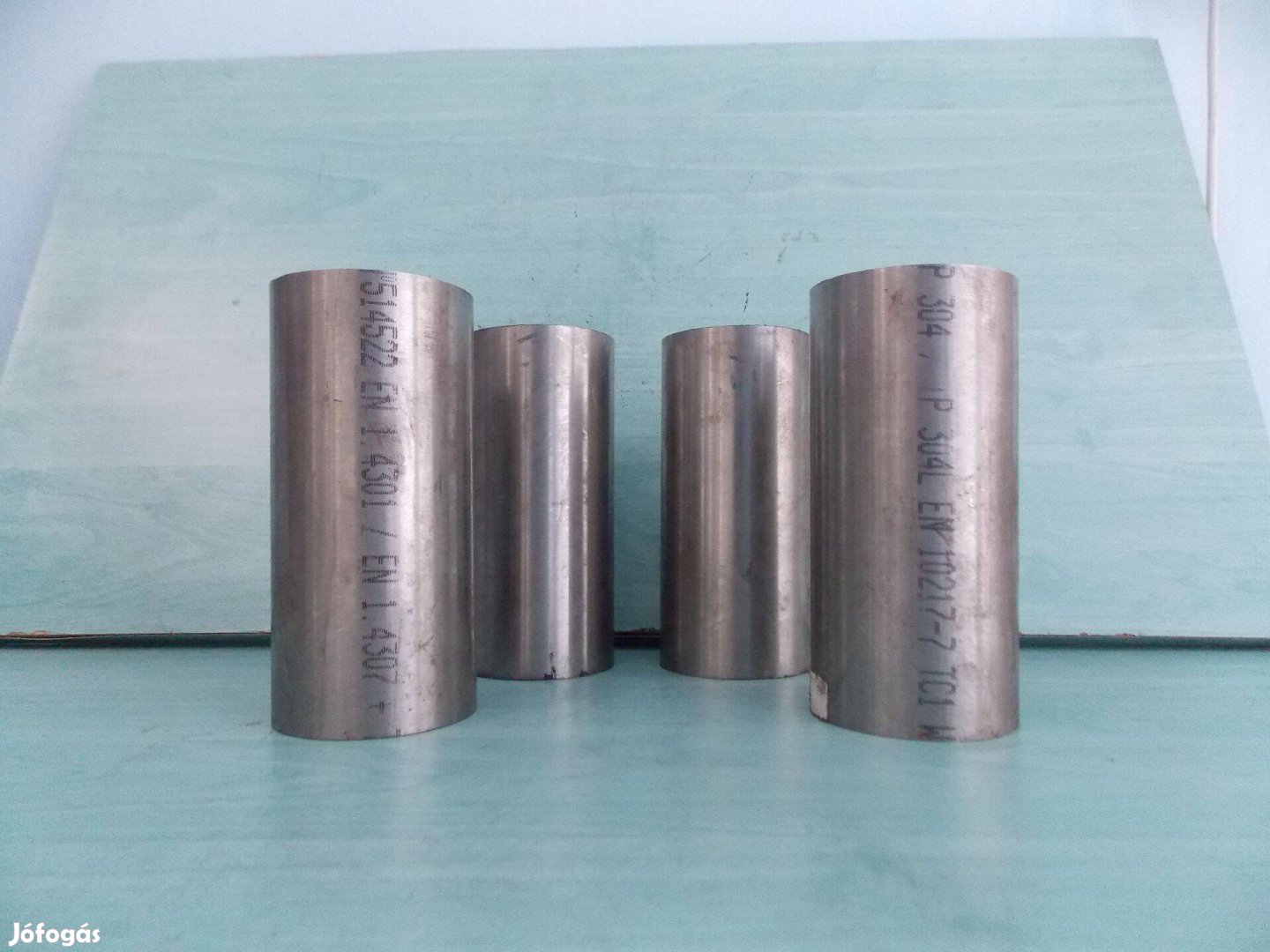 Eladó Rozsda Mentes Cső