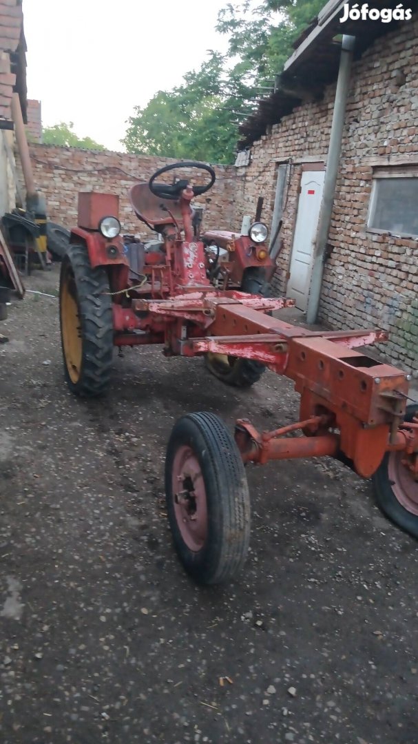Eladó Rs09 traktor 