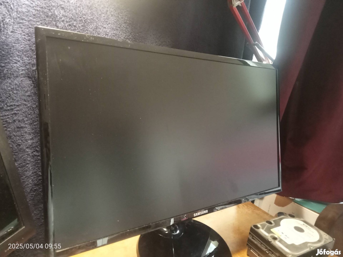 Eladó Samsung 24" full hd Monitor. Eladva !!!