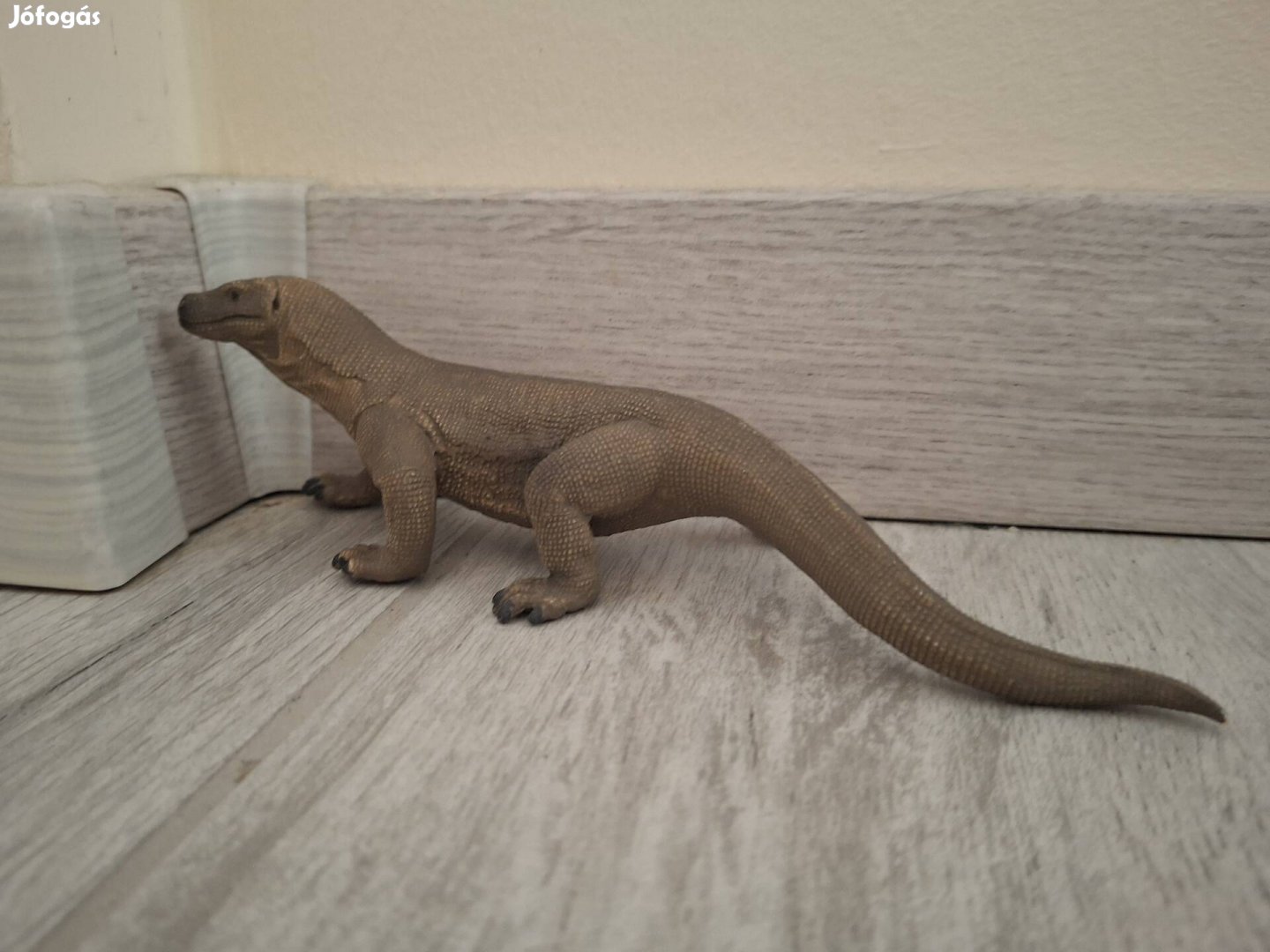 Eladó Schleich játék komodovarán 